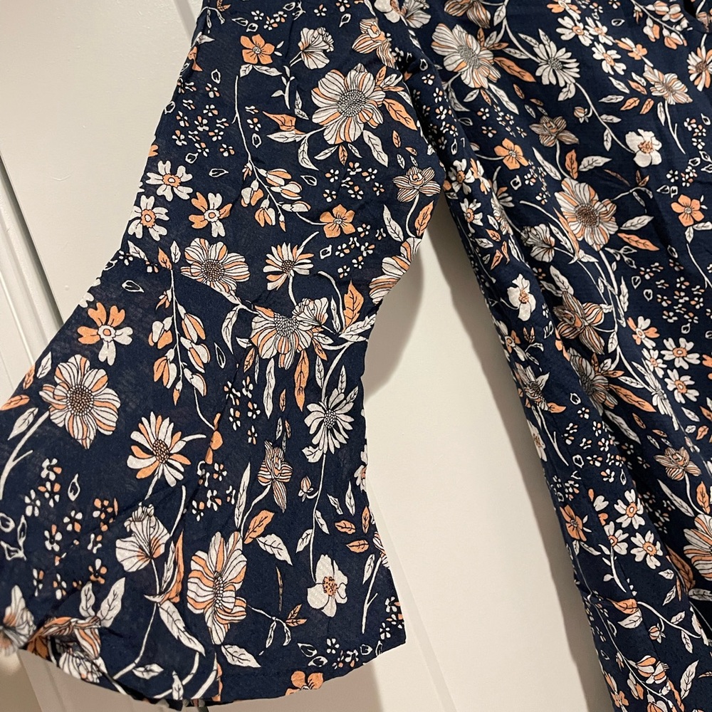 Charming Charlie’s size Large cold shoulder floral dress - Picture 3 of 5